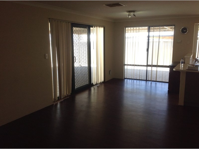 16 Summershill Gate, Kenwick WA 6107