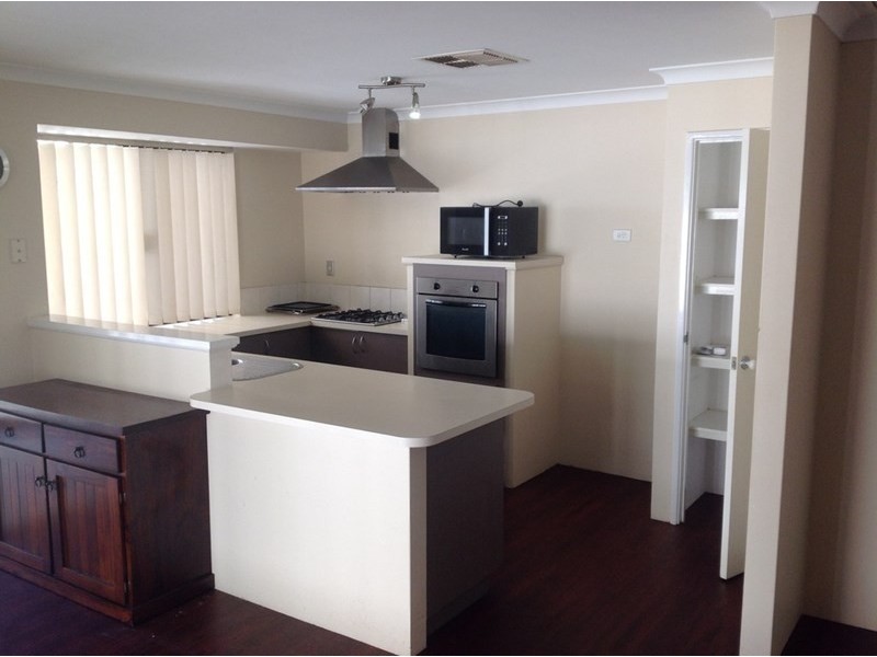 16 Summershill Gate, Kenwick WA 6107