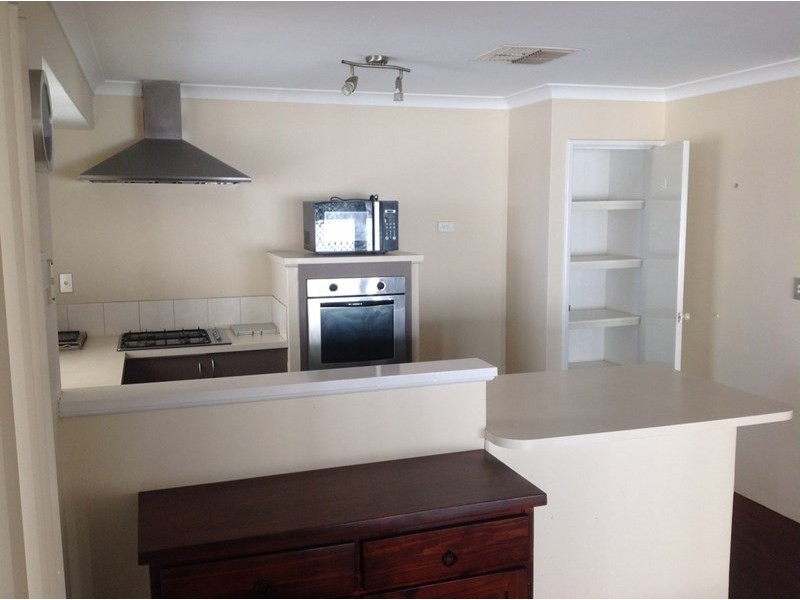 16 Summershill Gate, Kenwick WA 6107