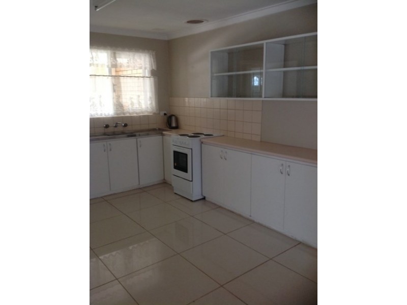 13b Clifton Street, Maddington WA 6109