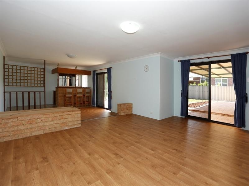 111 Westfield Street, Maddington WA 6109