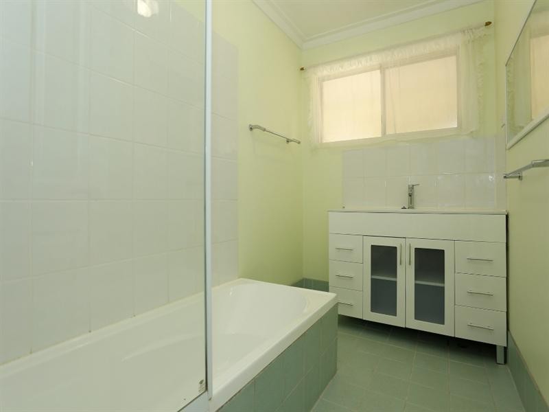 111 Westfield Street, Maddington WA 6109