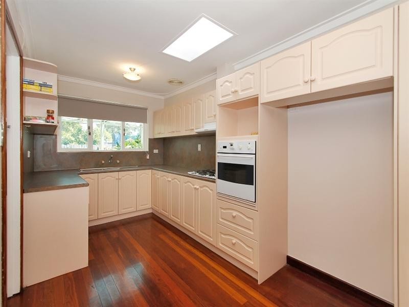 9 Sevington Street, Maddington WA 6109