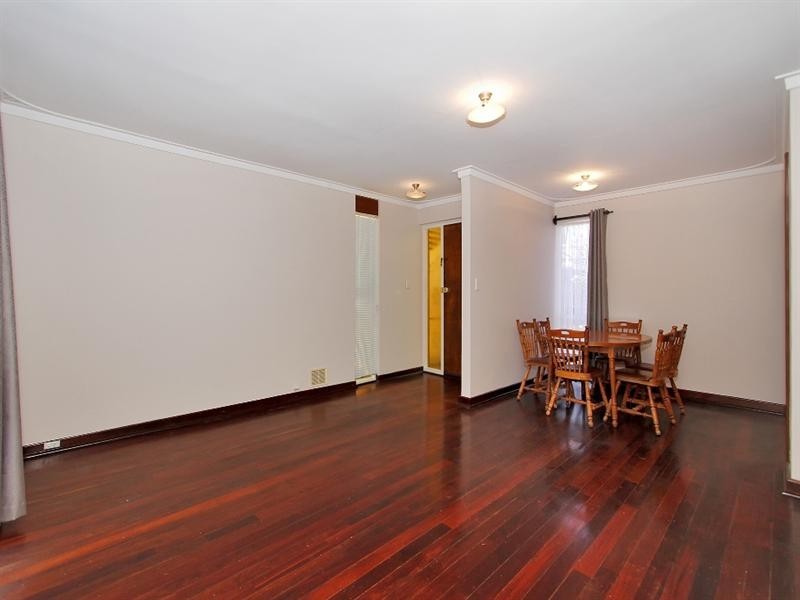 9 Sevington Street, Maddington WA 6109