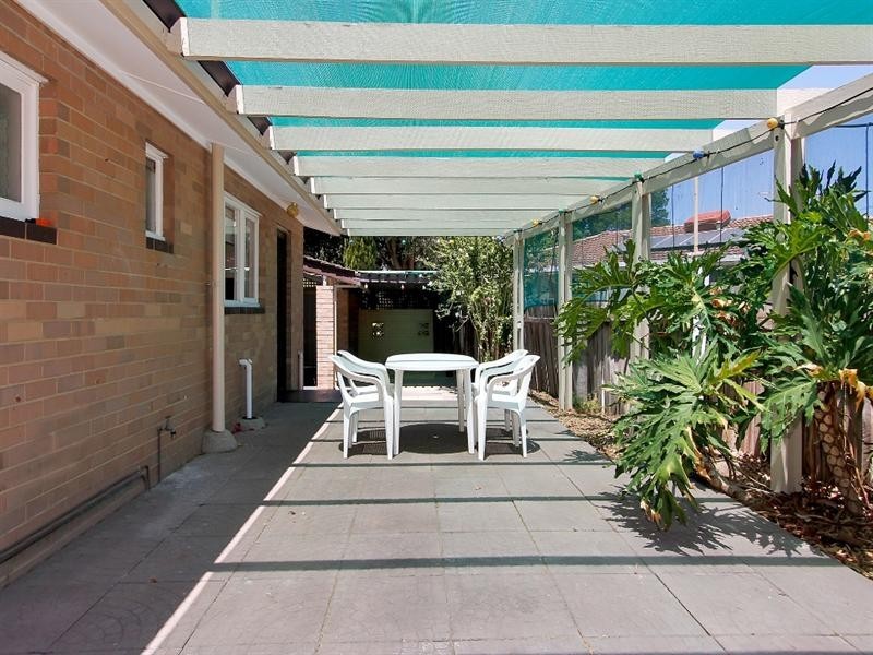 9 Sevington Street, Maddington WA 6109