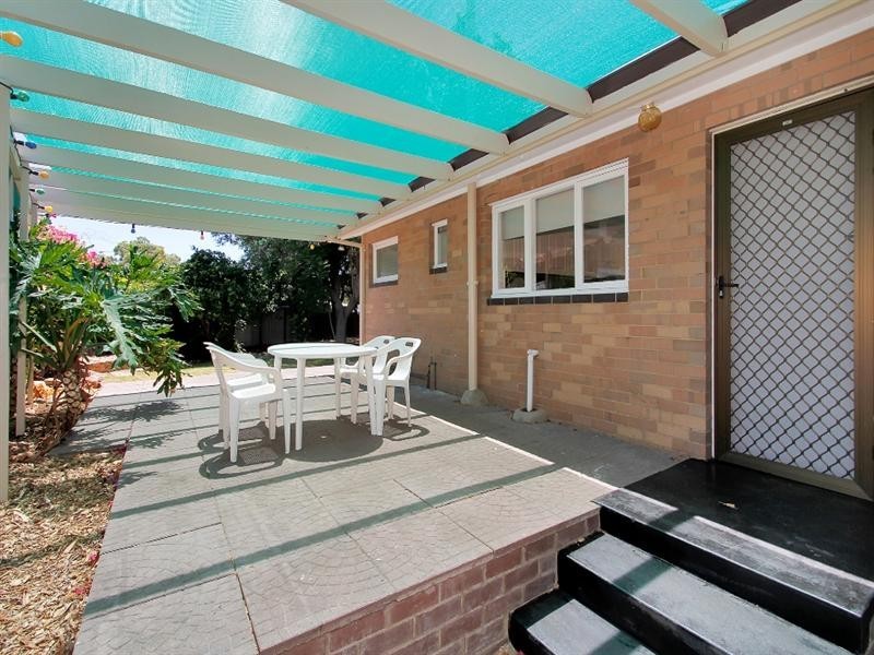 9 Sevington Street, Maddington WA 6109