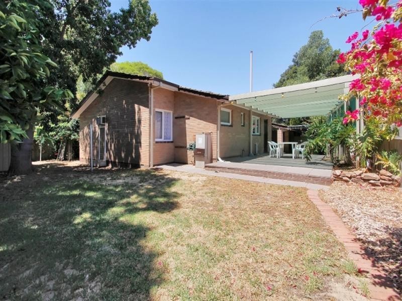 9 Sevington Street, Maddington WA 6109