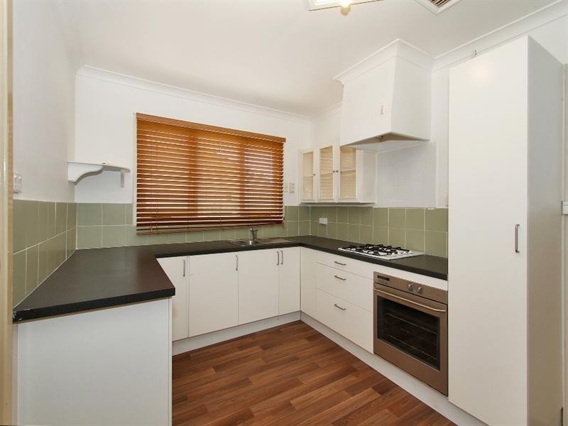 13 Munden Place, Kelmscott WA 6111