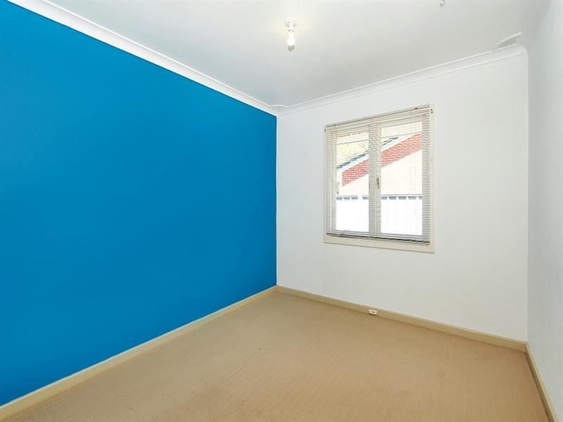 13 Munden Place, Kelmscott WA 6111