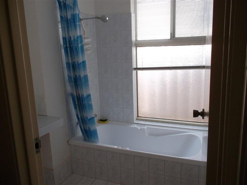 5 Riverbank Drive, Gosnells WA 6110