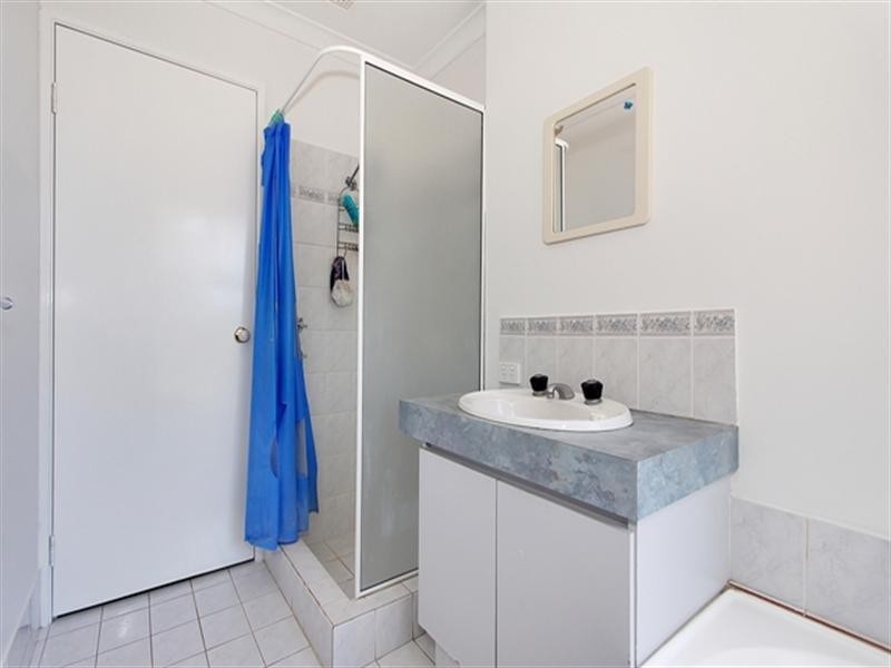 35 Lansing Street, Queens Park WA 6107