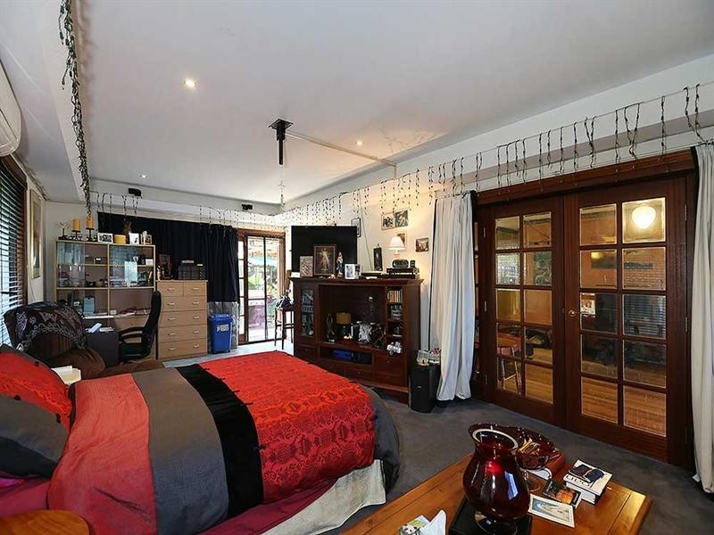 24 Sandalwood Street, Maddington WA 6109