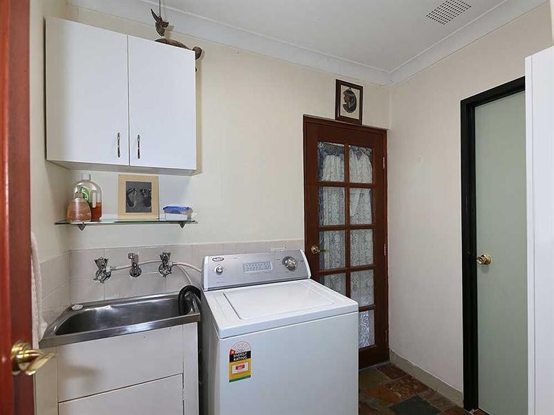 24 Sandalwood Street, Maddington WA 6109