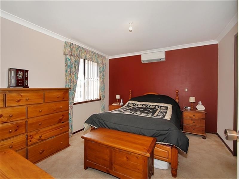 11 Wawanna Place, Huntingdale WA 6110