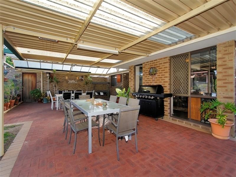 11 Wawanna Place, Huntingdale WA 6110