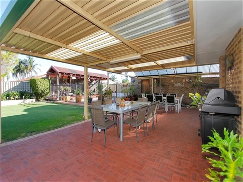 11 Wawanna Place, Huntingdale WA 6110