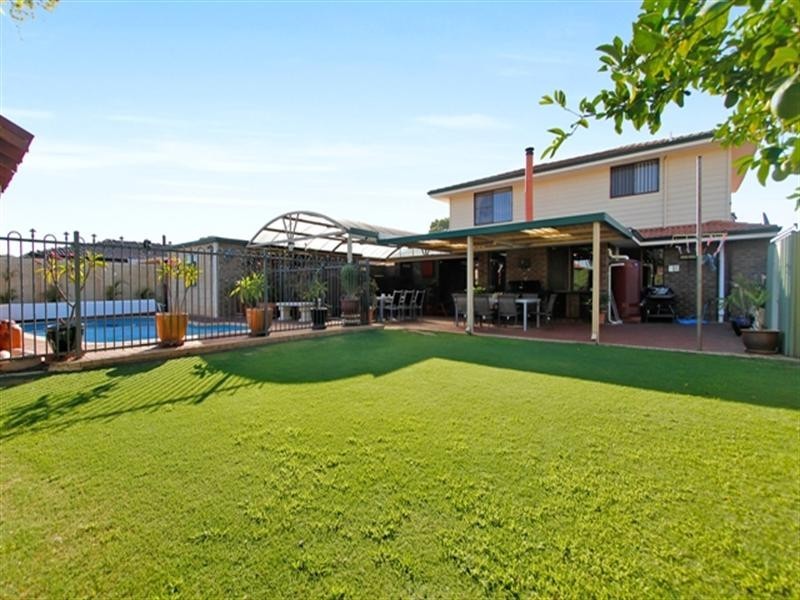 11 Wawanna Place, Huntingdale WA 6110