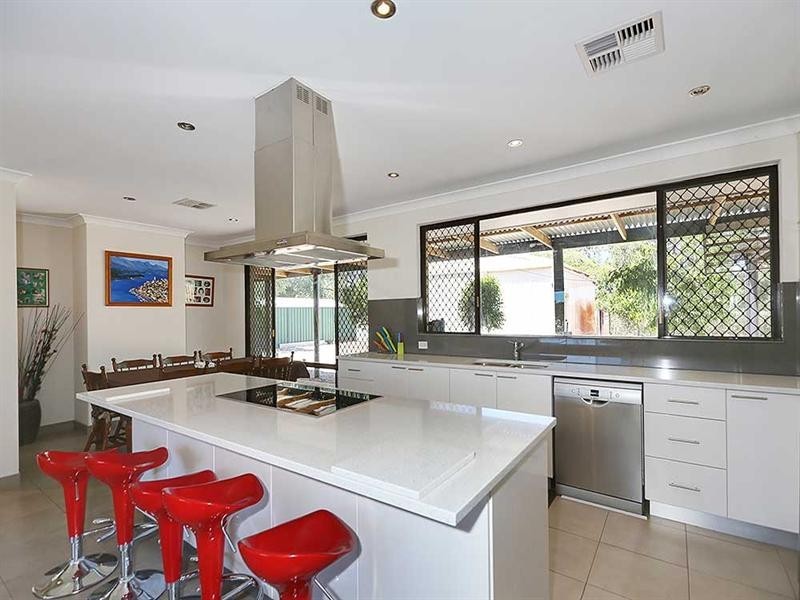 38 River Avenue, Maddington WA 6109