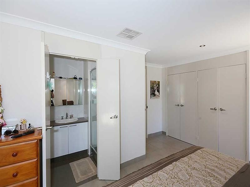 38 River Avenue, Maddington WA 6109