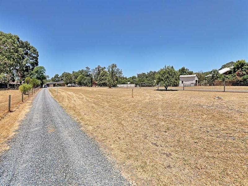 38 River Avenue, Maddington WA 6109