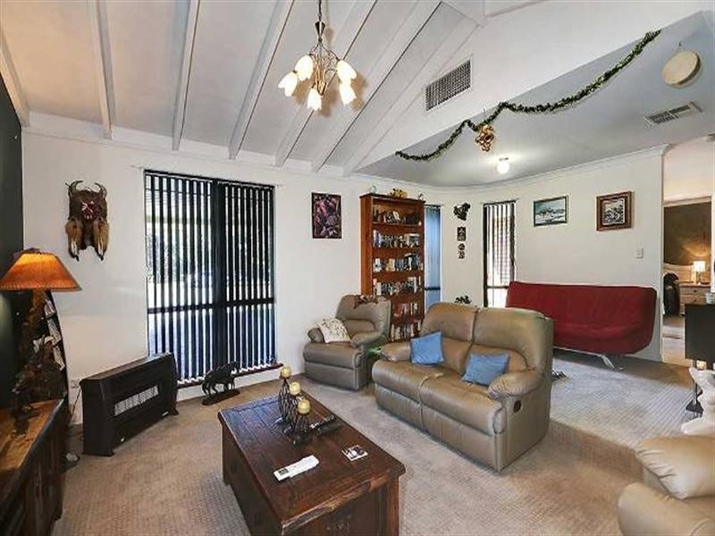 10 Breeze Court, Gosnells WA 6110