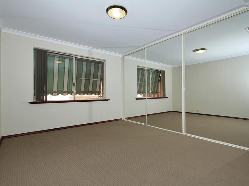 8/11 Hartley Street, Gosnells WA 6110