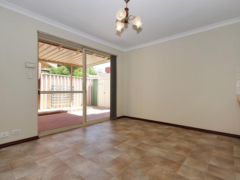 8/11 Hartley Street, Gosnells WA 6110