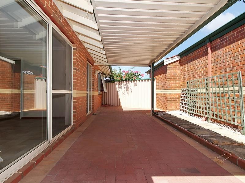8/11 Hartley Street, Gosnells WA 6110
