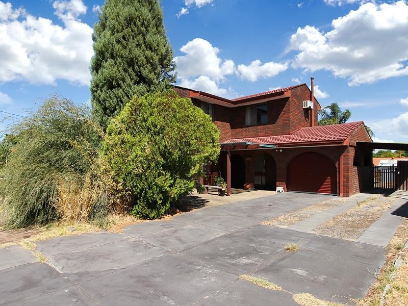 156 Fremantle Road, Gosnells WA 6110