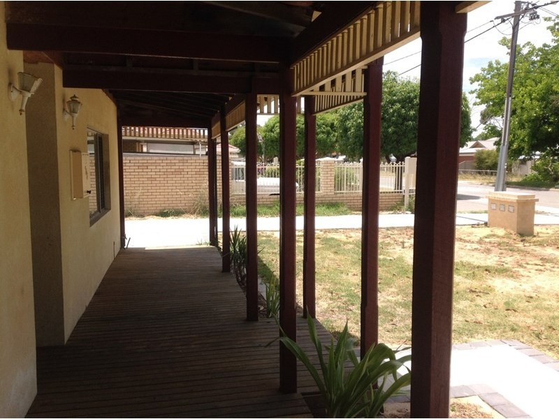 73 Jubilee Street, Beckenham WA 6107