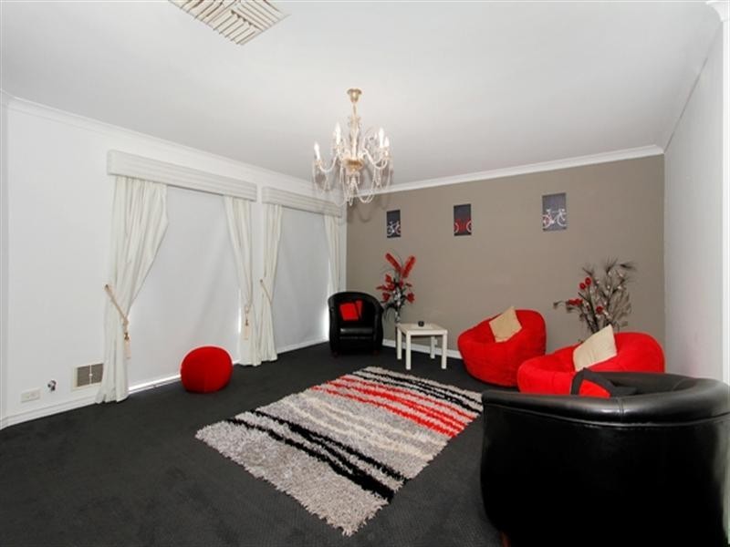 73 Gundaring Turn, Canning Vale WA 6155