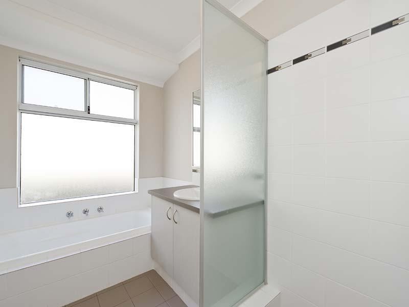 6 DAGOSTINO Road, Byford WA 6122