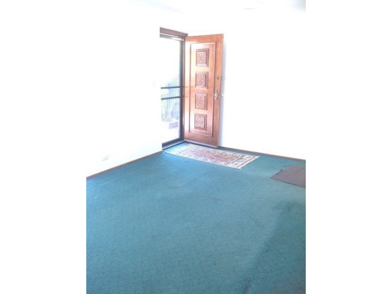 4 Griffith Way, Thornlie WA 6108