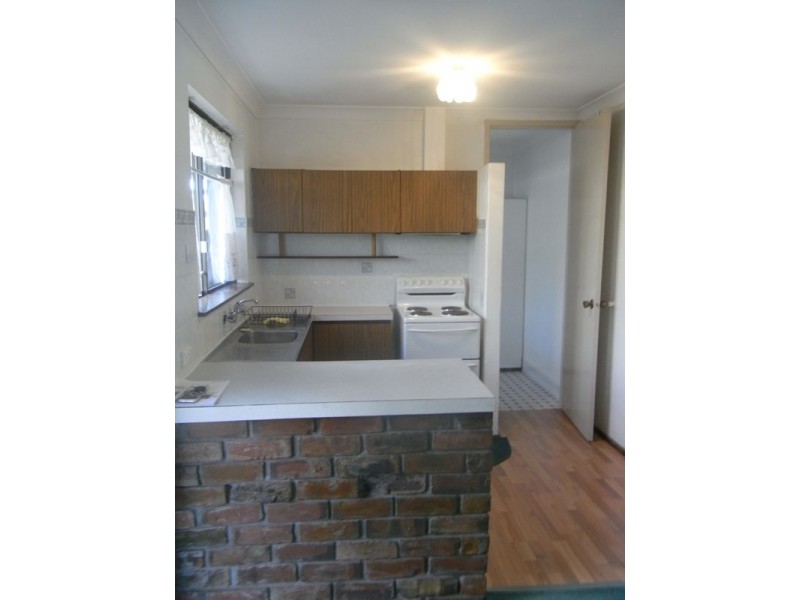 4 Griffith Way, Thornlie WA 6108