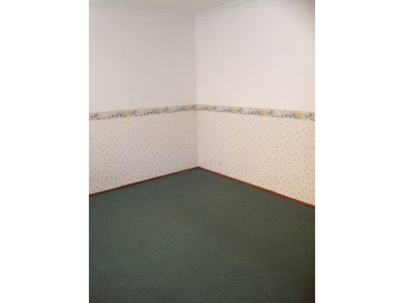 4 Griffith Way, Thornlie WA 6108