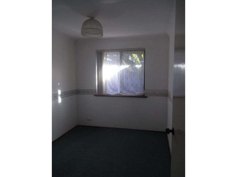 4 Griffith Way, Thornlie WA 6108