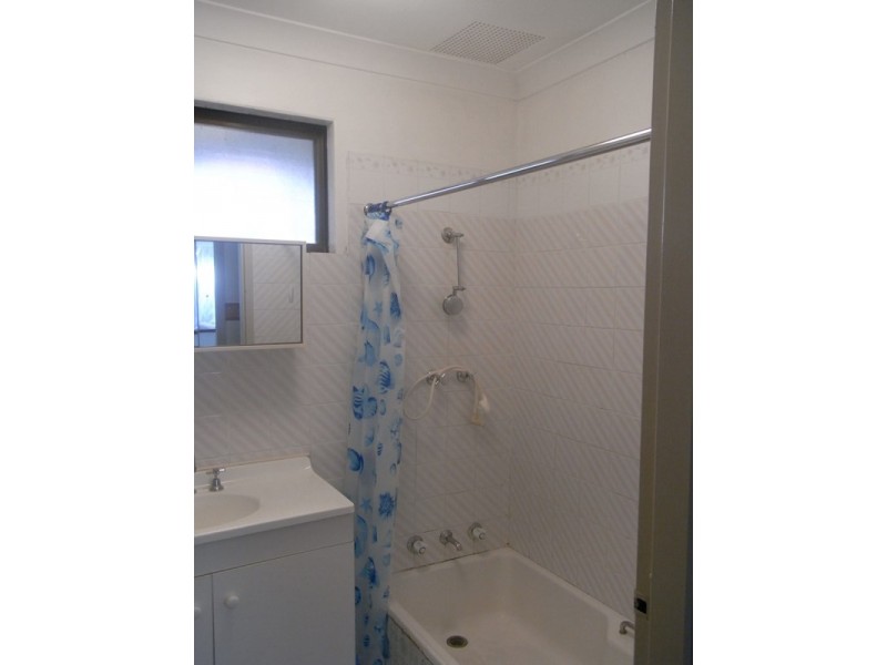 4 Griffith Way, Thornlie WA 6108