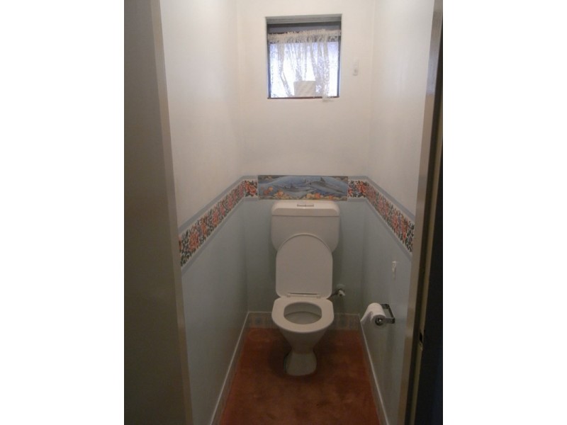 4 Griffith Way, Thornlie WA 6108