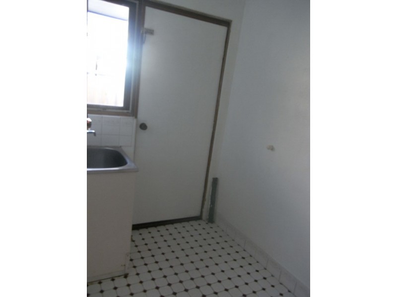 4 Griffith Way, Thornlie WA 6108