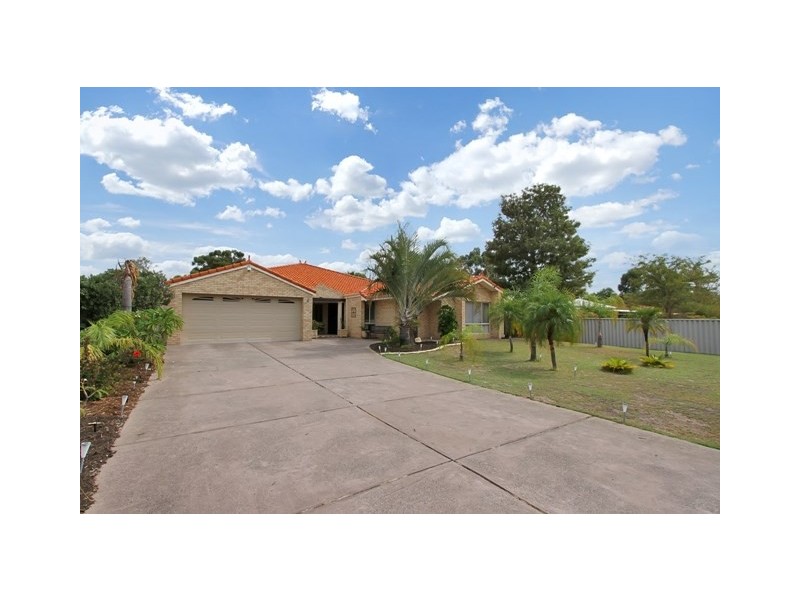 16 Cormorant Court, Southern River WA 6110