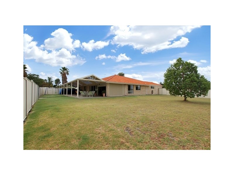16 Cormorant Court, Southern River WA 6110