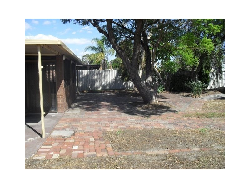 16 Gaskin Road, Kenwick WA 6107