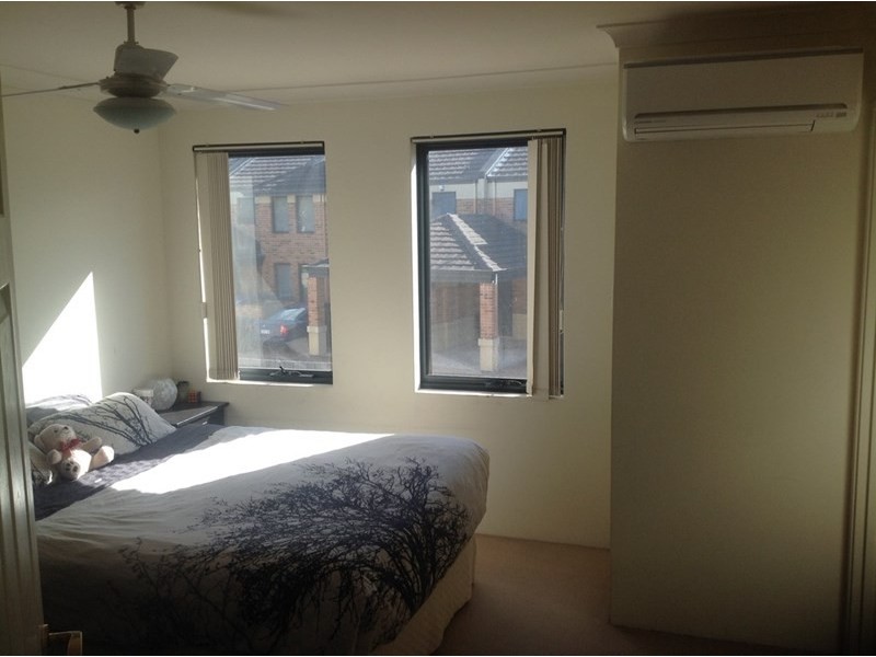 20/22 Gochean Street, Bentley WA 6102