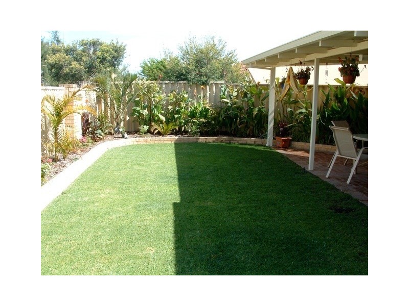 6/25 Quarram Way, Gosnells WA 6110