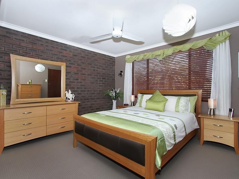 9 Camborne Way, Thornlie WA 6108