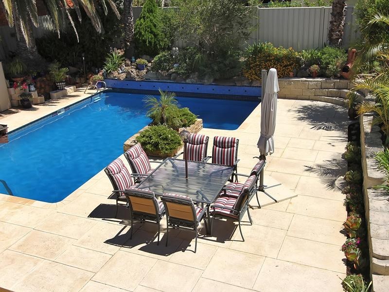 9 Camborne Way, Thornlie WA 6108