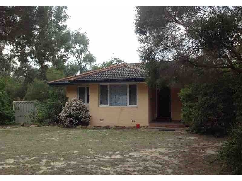 2 Broadley Place, Gosnells WA 6110
