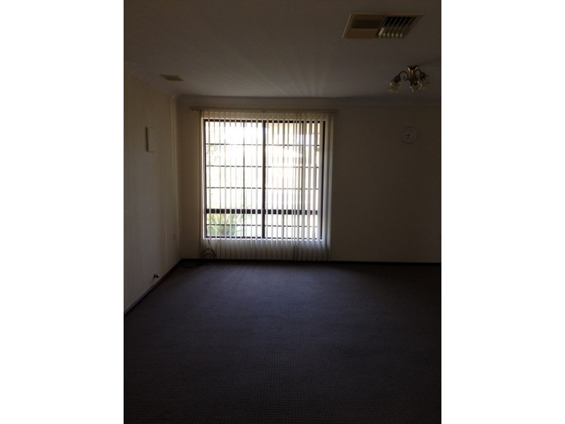 19 Bradley Way, High Wycombe WA 6057