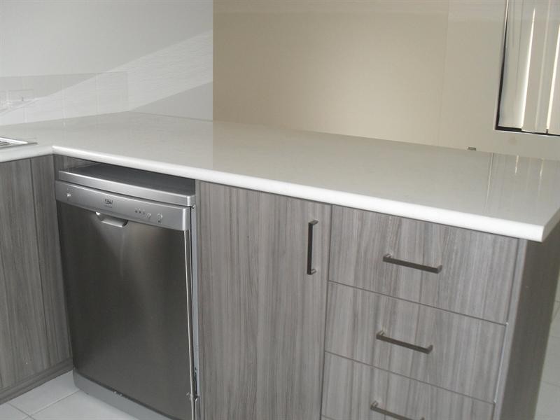 8/102 WESTFIELD Road, Kelmscott WA 6111