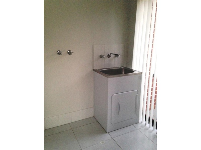 8/102 WESTFIELD Road, Kelmscott WA 6111